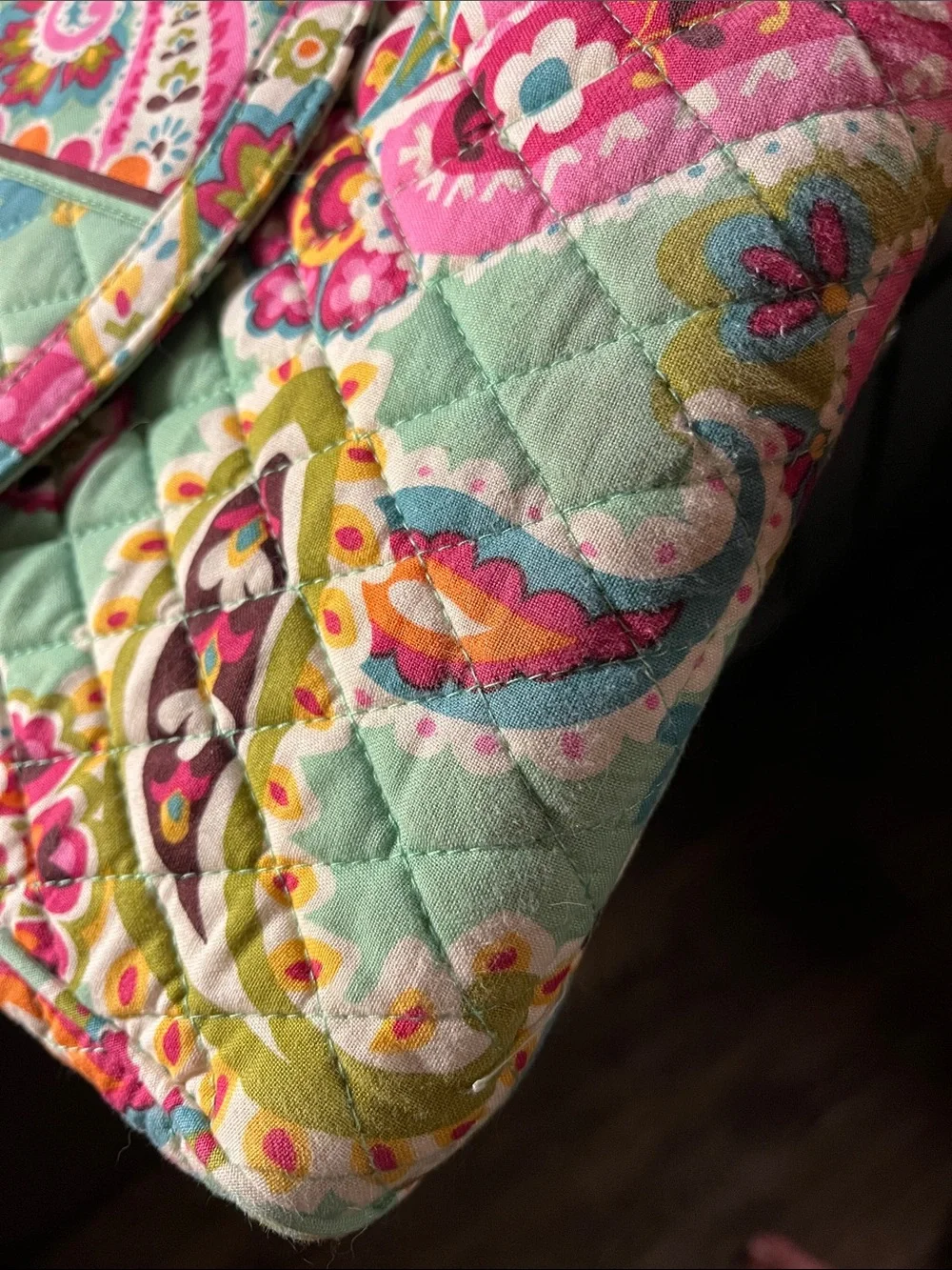 Vera Bradley tutti gritty Quilted messenger bag